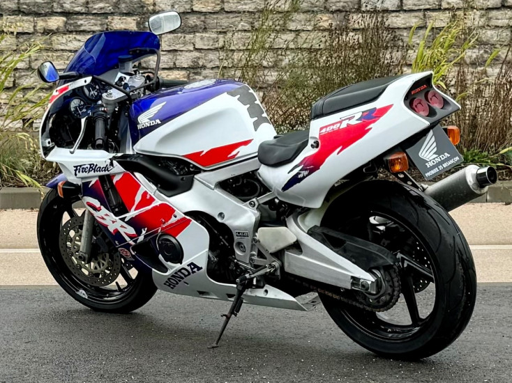 HONDA CBR 400RR - FRANOIS